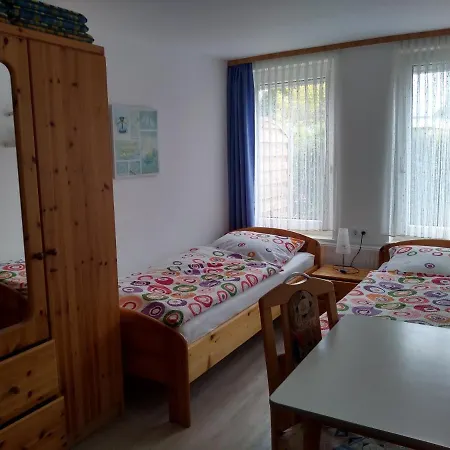 Lejlighed 5 Mit Terrasse, Parkplatz, Fahrradgarage, Tram Polin, Tischtennis