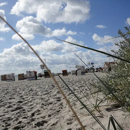 5 Mit Terrasse, Parkplatz, Fahrradgarage, Tram Polin, Tischtennis * Dahme (Schleswig-Holstein)